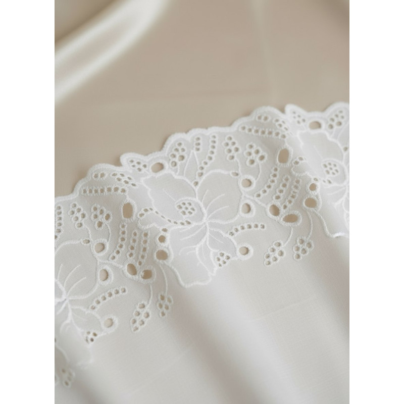 Шитье на батисте М866